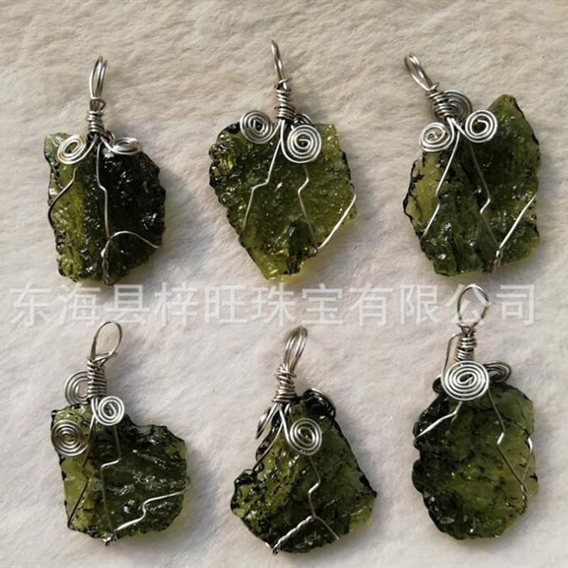 1pcs Hot Sale A++ Natural Mold - Crystal Pendant Necklace Natural Stone review and price