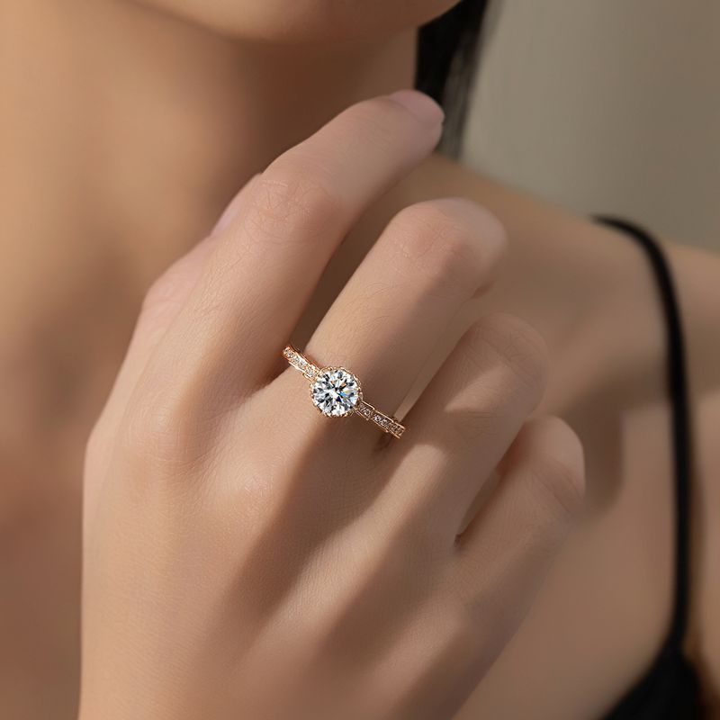 Holiday Gift Four-claw Bouquet - Moissanite Engagement Ring 1 Carat review and price